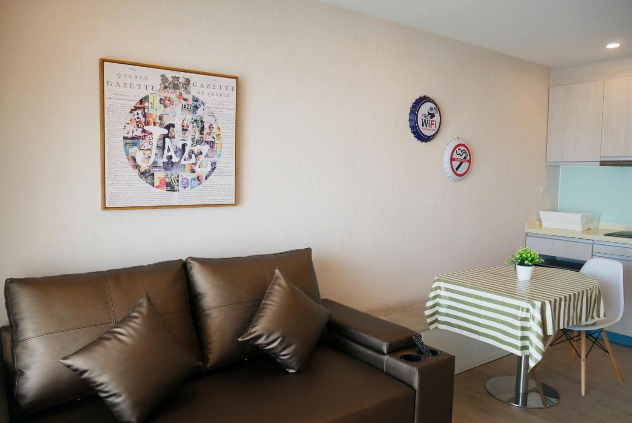 Seven Seas Resort Pattaya&Sofa bed Pantai Jomtien Bagian luar foto