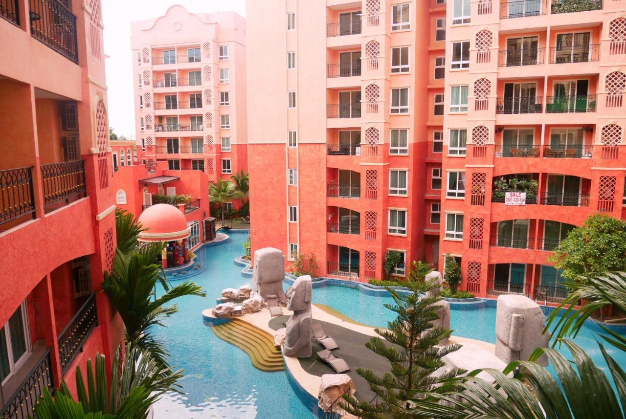 Seven Seas Resort Pattaya&Sofa bed Pantai Jomtien Bagian luar foto