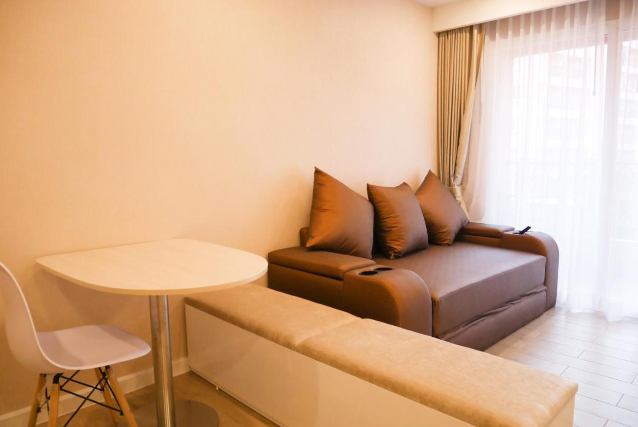 Seven Seas Resort Pattaya&Sofa bed Pantai Jomtien Bagian luar foto